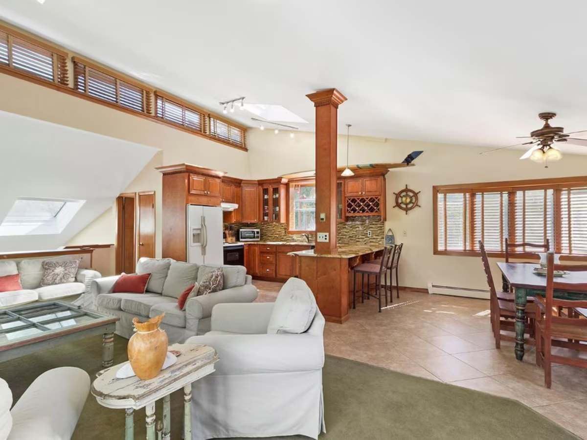 Image of Living space #2
