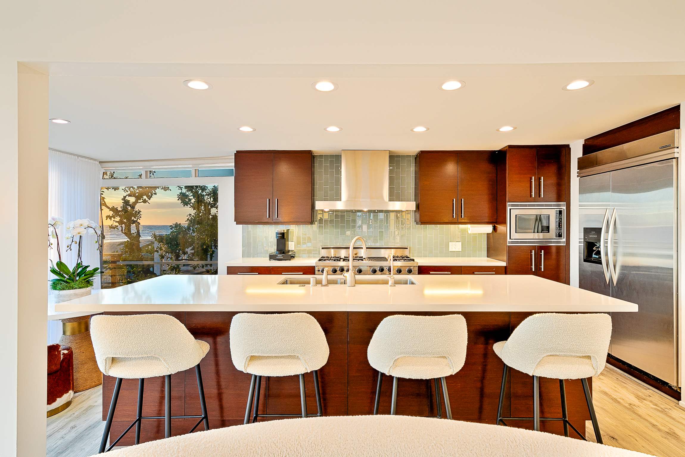 Oceancrest Estate | Broad Beach | Beachfront Home photo 9