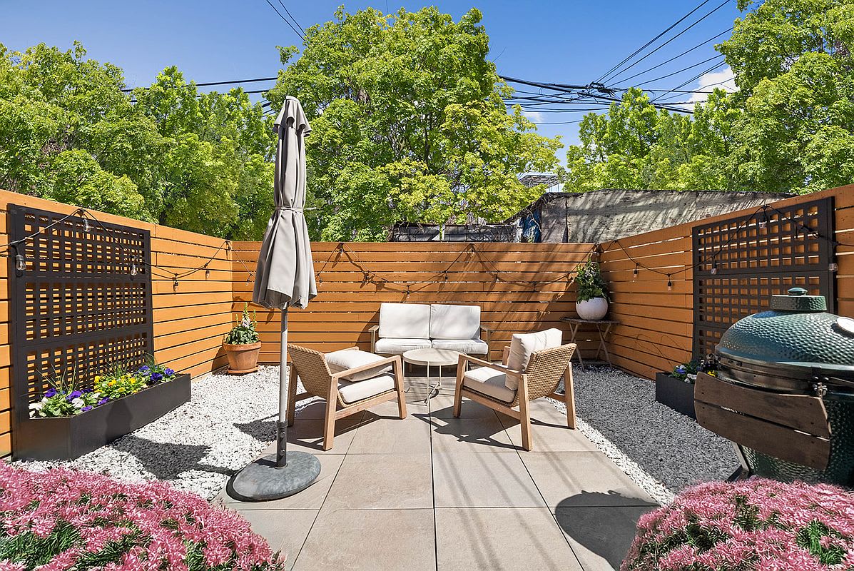 Greenwood Grove | South Slope | Duplex & Garden photo 3