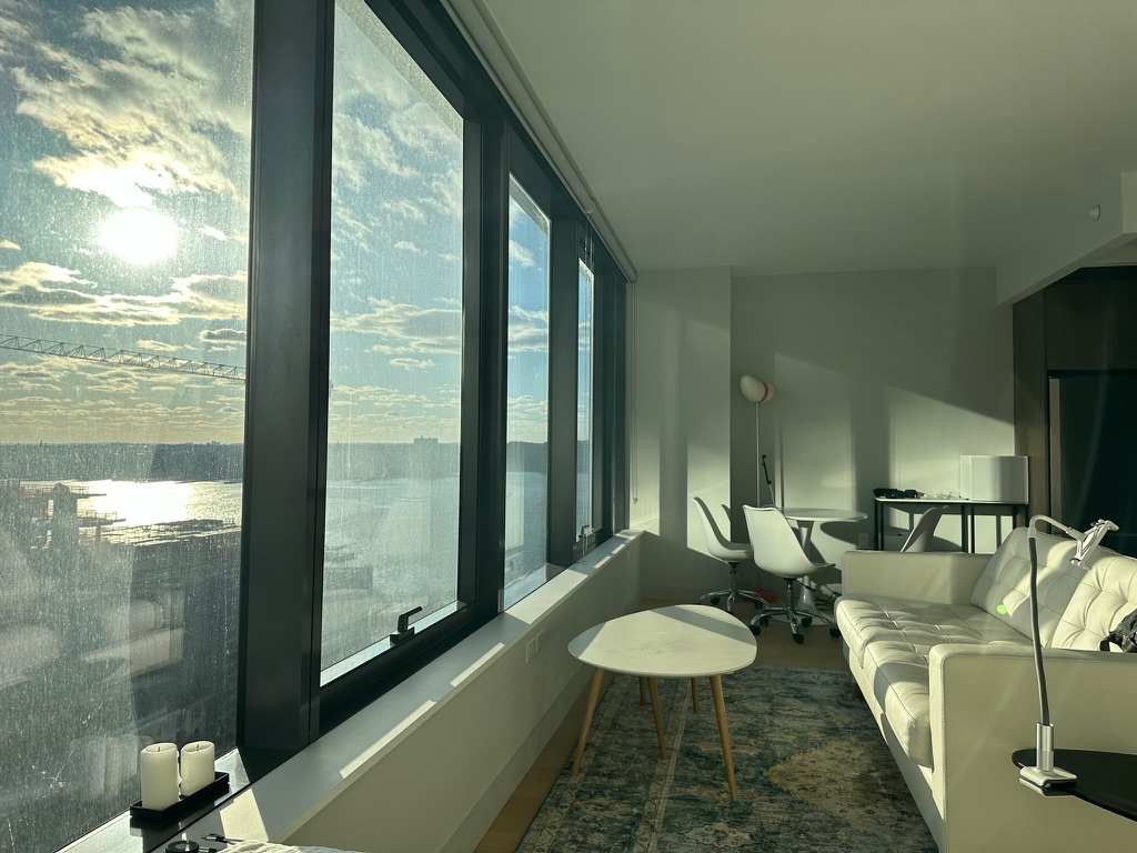 Skyview Suite | Chelsea | High-Floor City Retreat photo 6