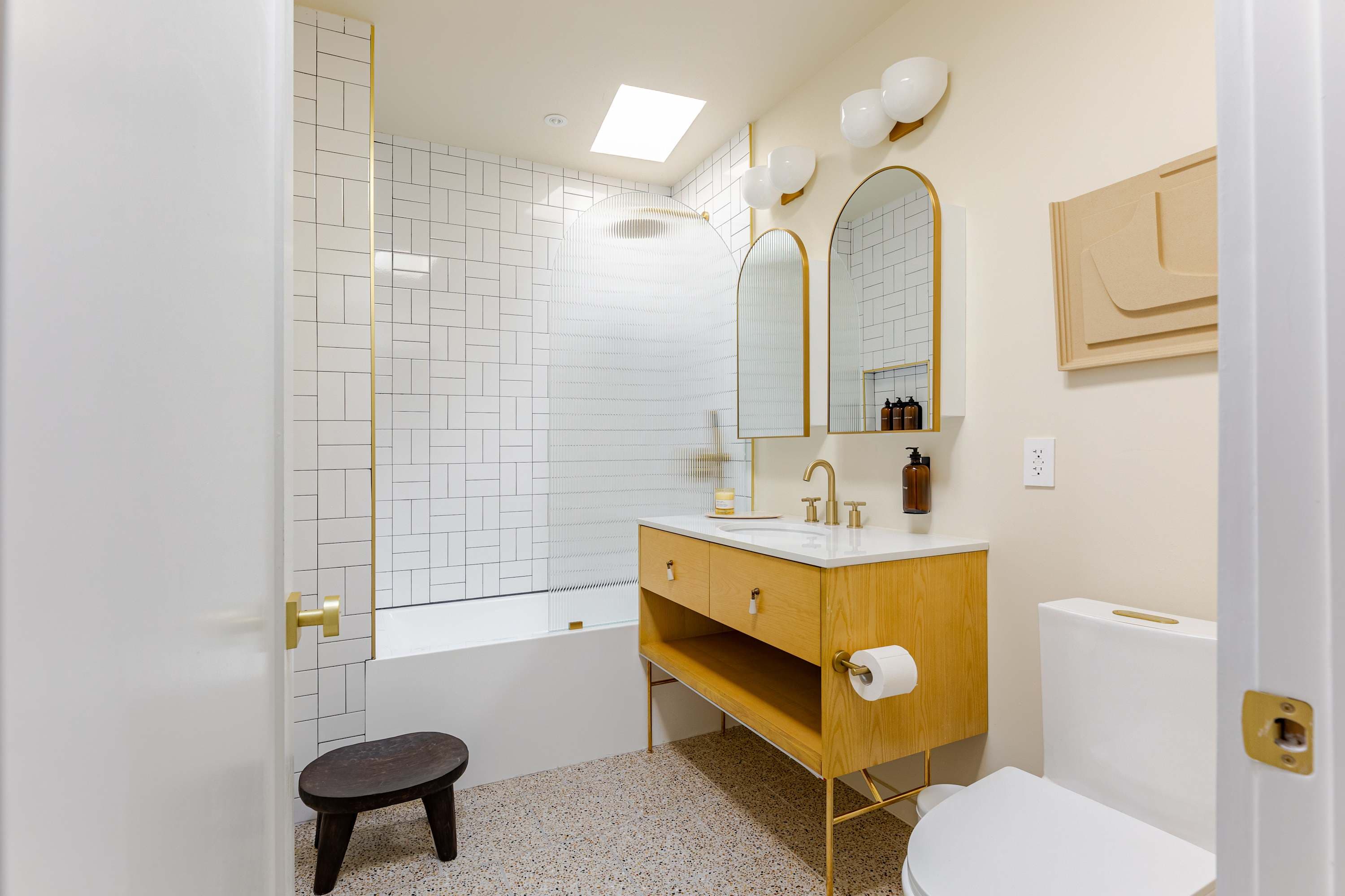 Greenwich House | West Village | Designer Apartment photo 25