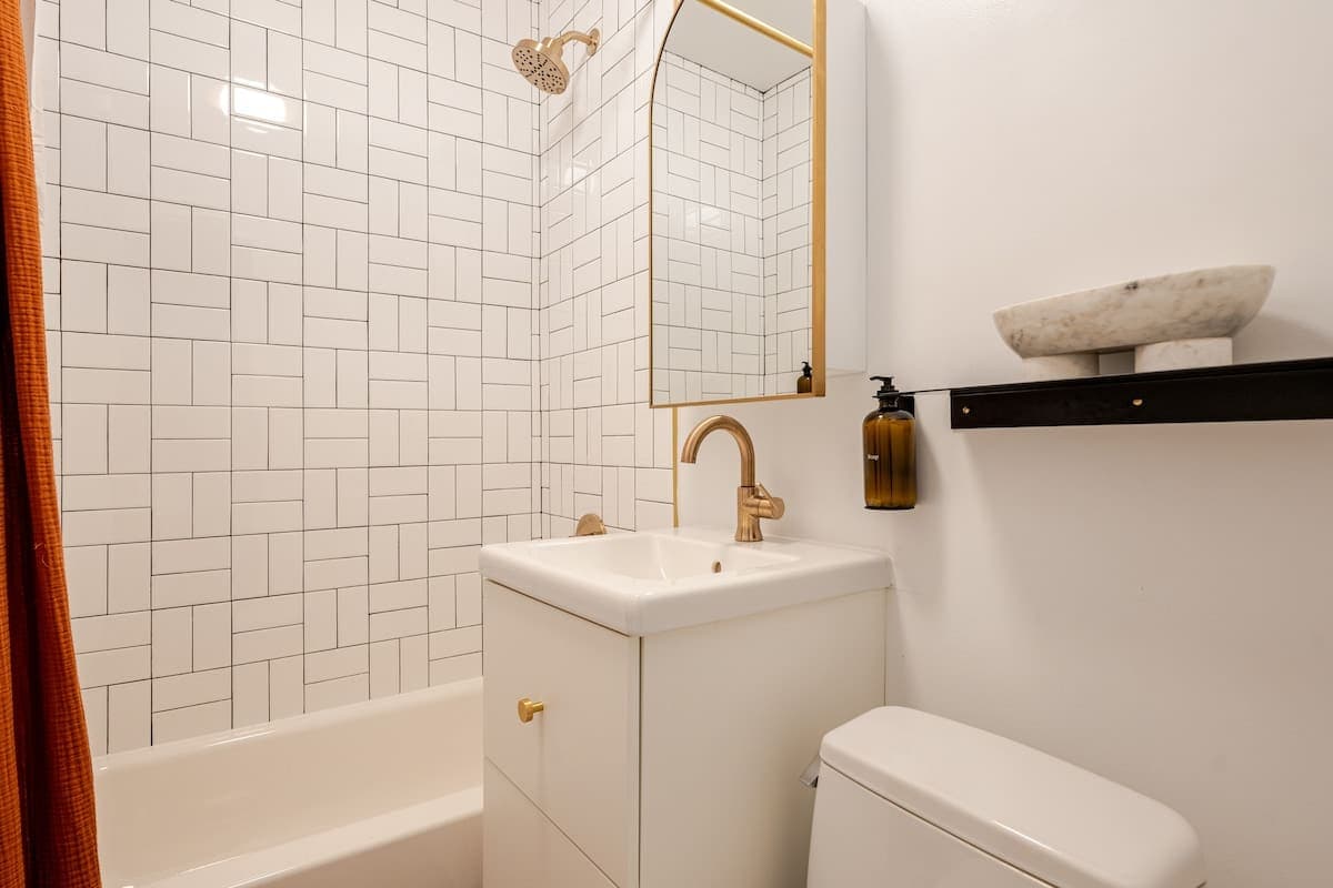 Spring House VII | Nolita | Designer Apartment photo 5