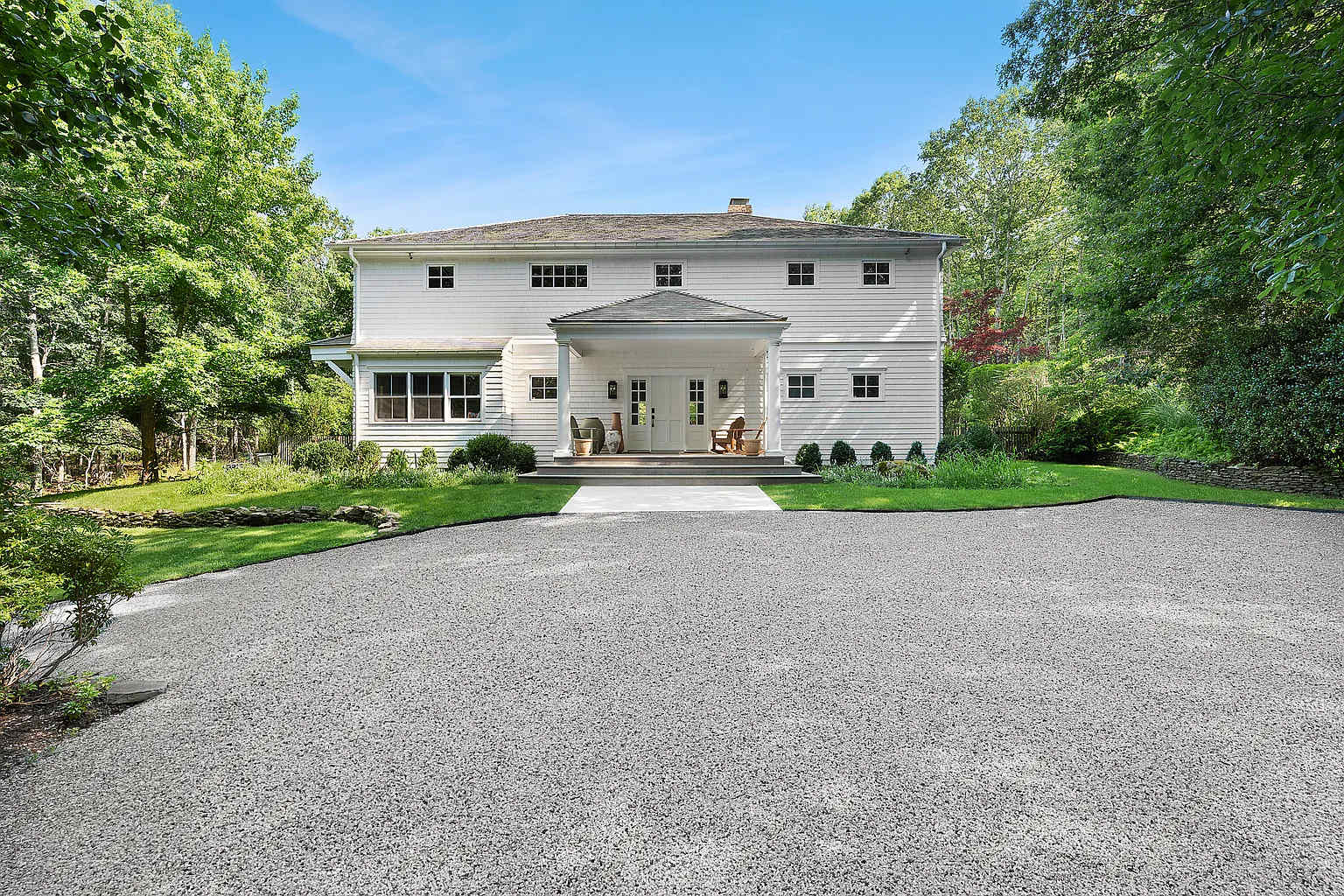 Lantern Grove | Sag Harbor | Estate with Pool & Tennis Court photo 5