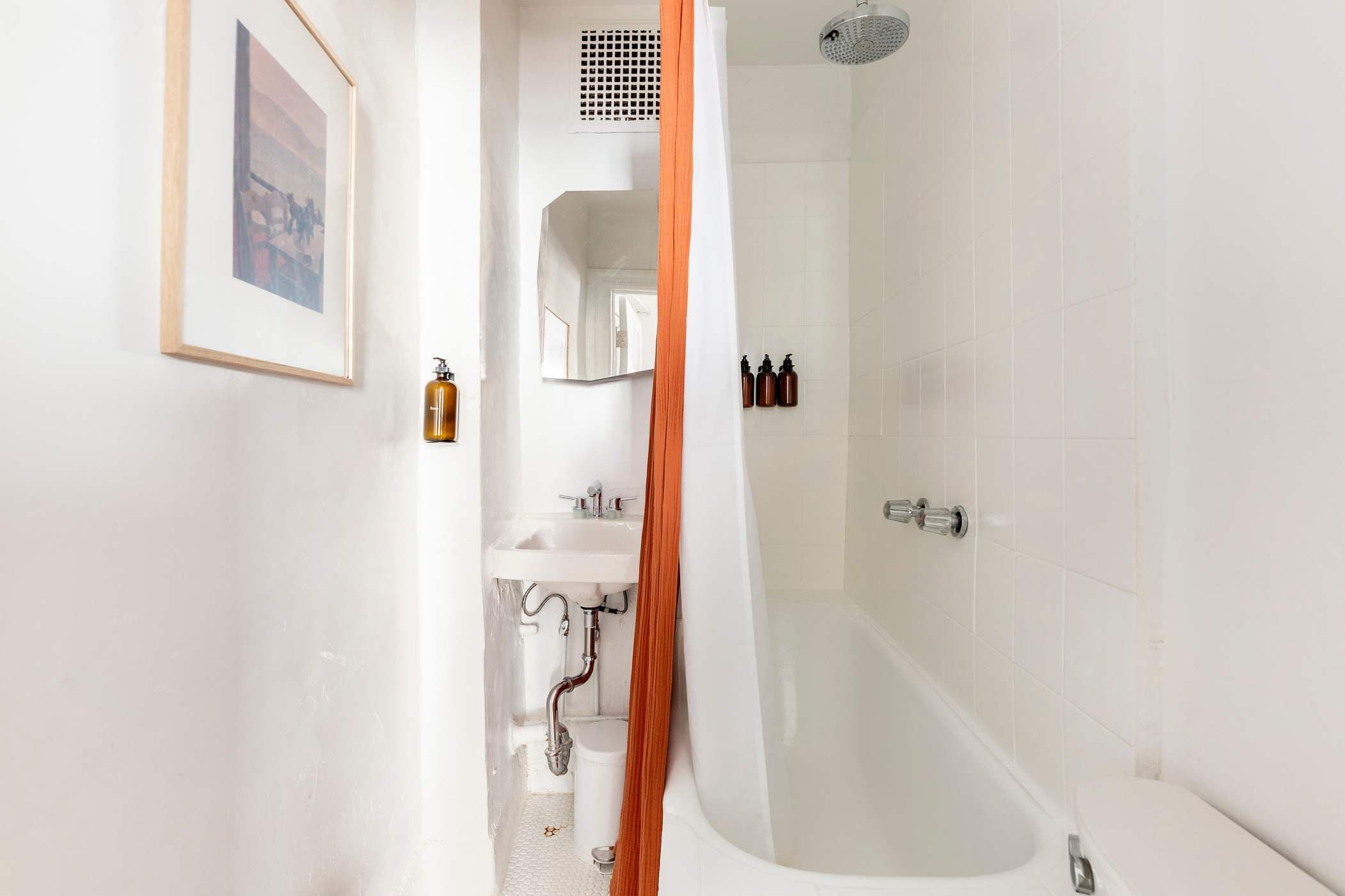 Brando House | West Village | Cozy Apartment photo 18