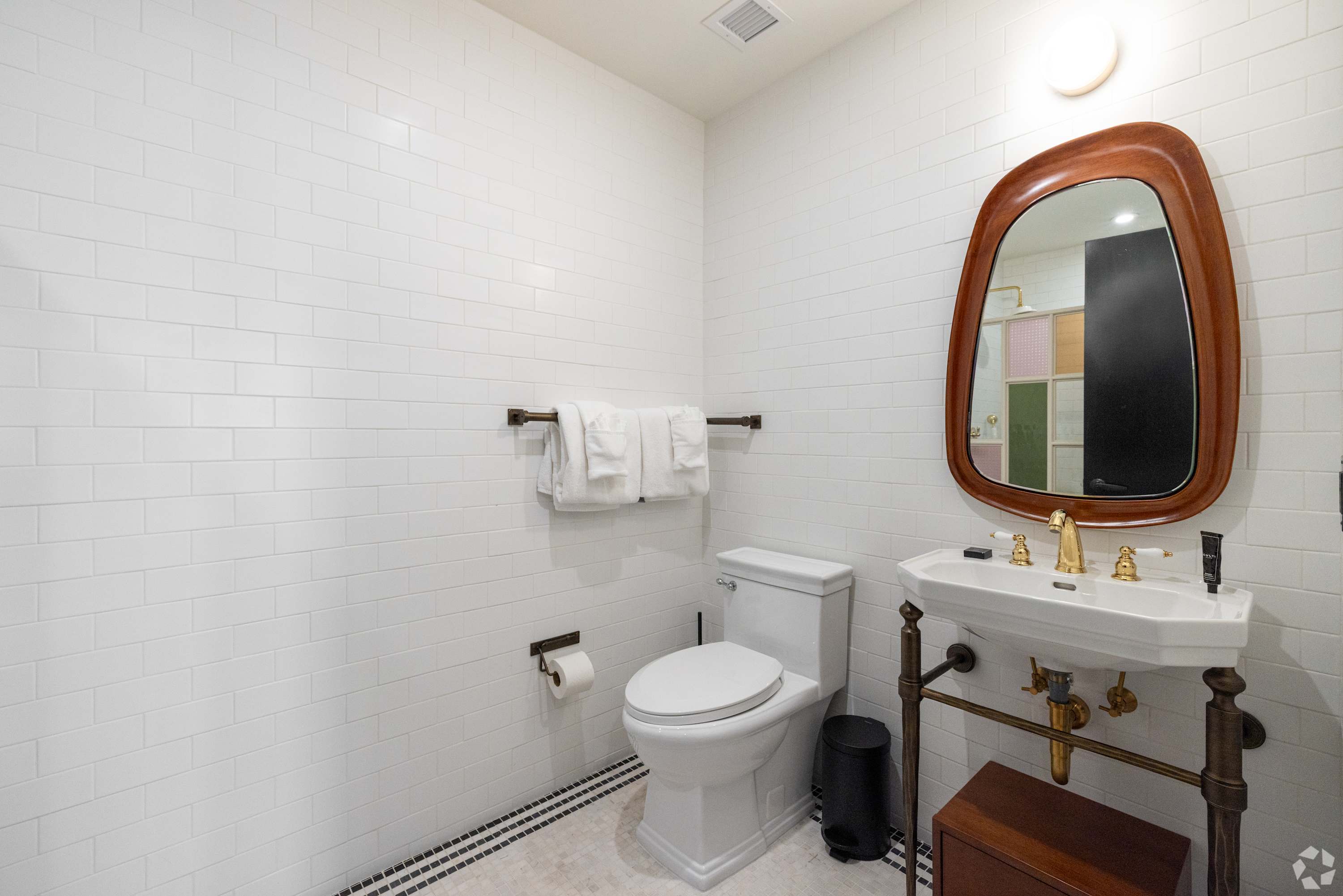 Freeman 1203 | Lower East Side | Condo with Shared Amenities photo 6
