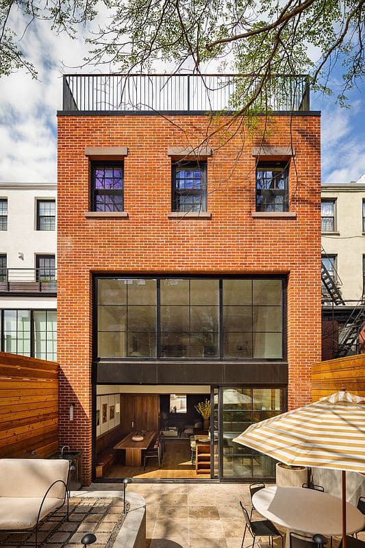 Mahogany House | Cobble Hill | Townhouse with Garden & Rooftop photo 7