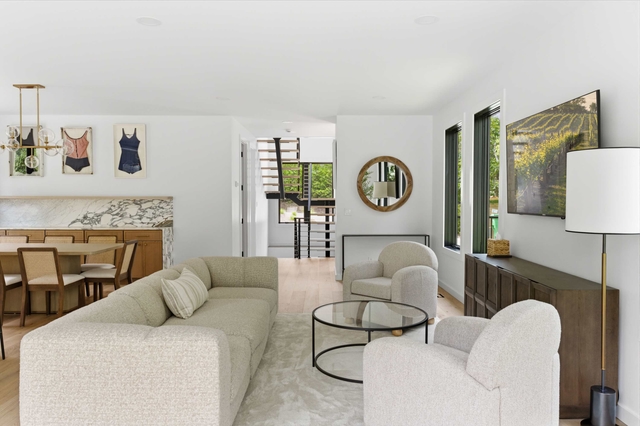 Image of Living space #4