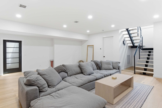 Image of Living space #6
