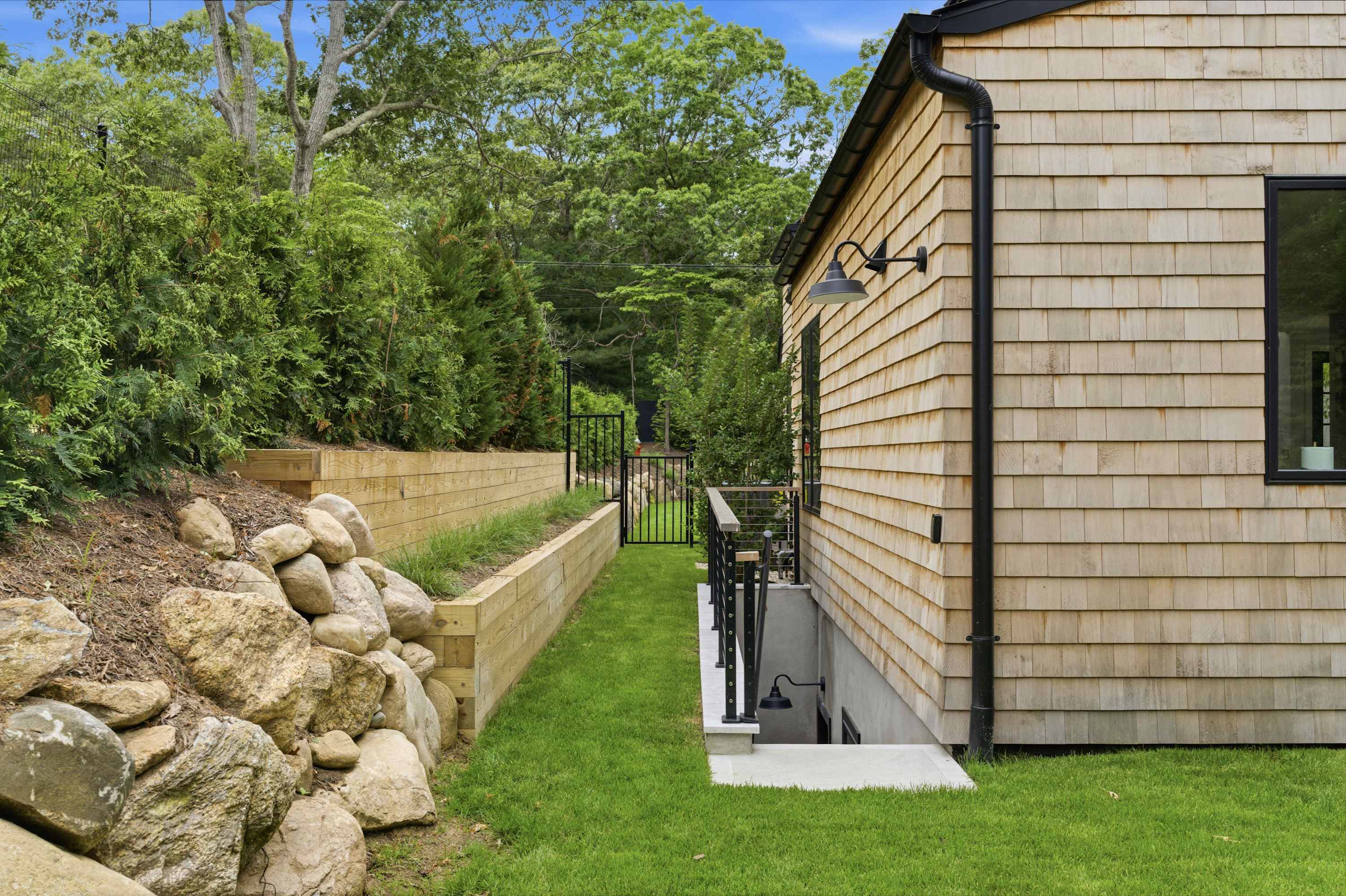 Sandpiper | Sag Harbor | Home w/ Heated Pool & Beach Access photo 42