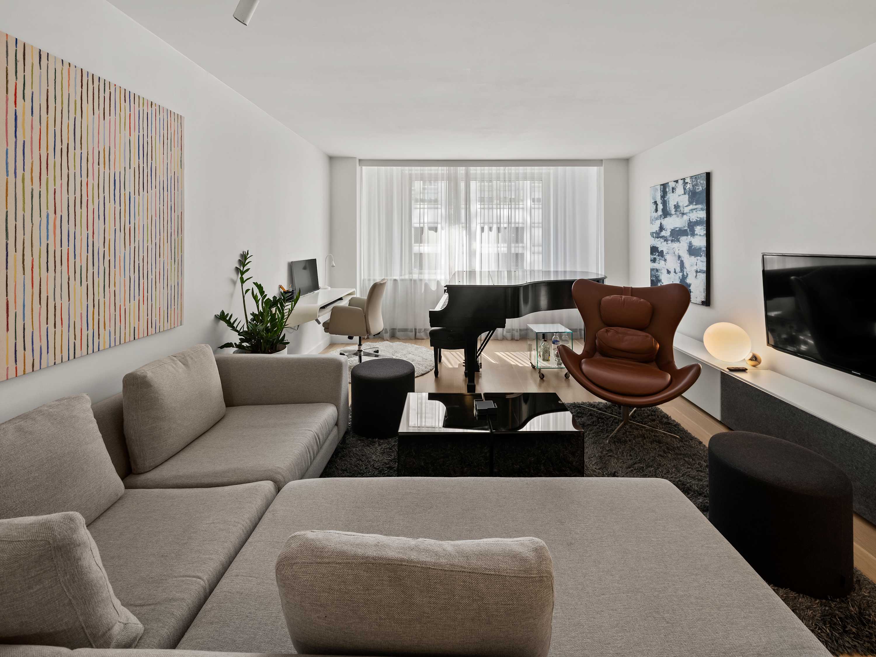 Starrett Place | Hell's Kitchen | Luxe Residence w/ Grand Piano photo 4