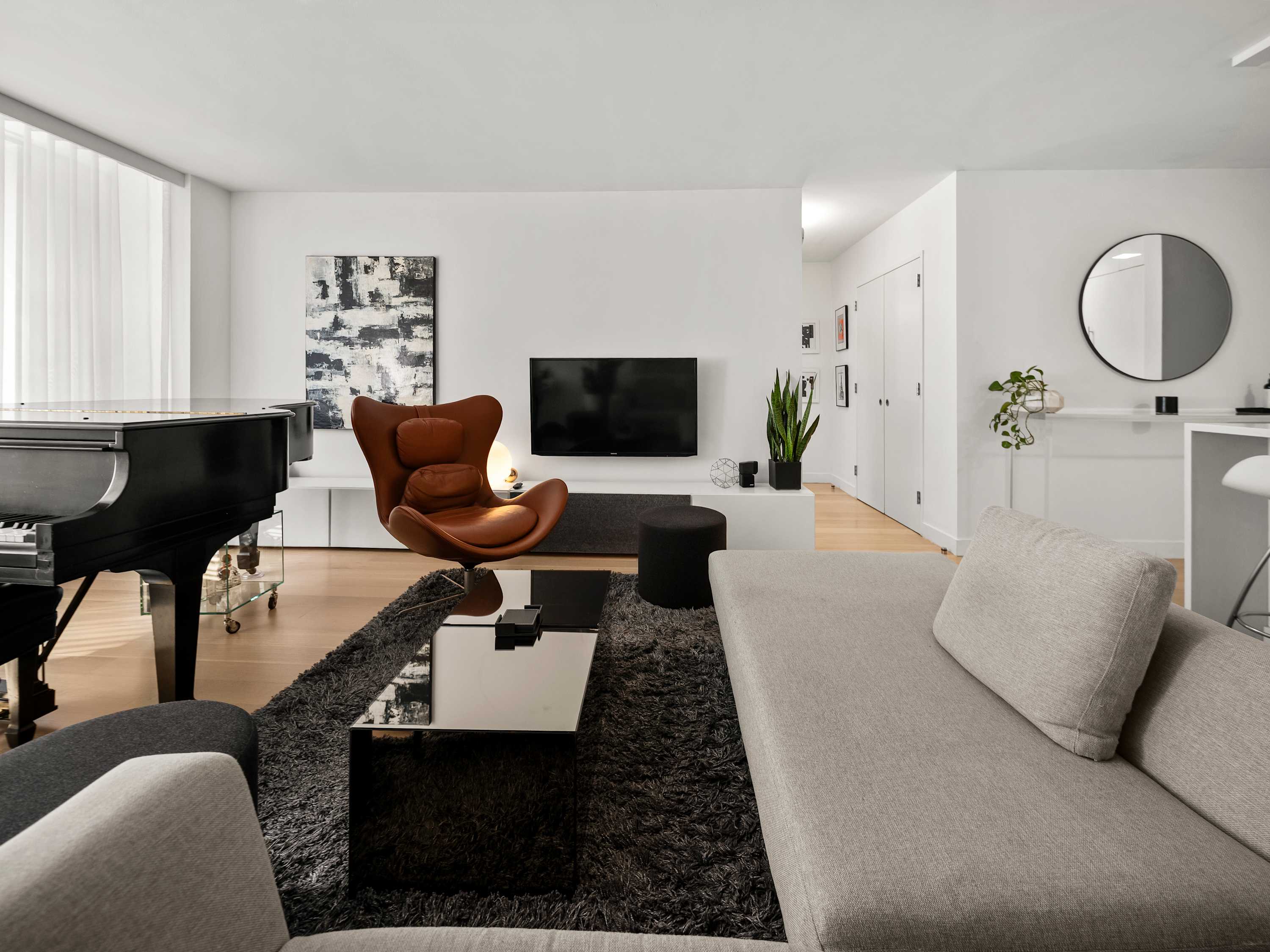 Starrett Place | Hell's Kitchen | Luxe Residence w/ Grand Piano photo 6