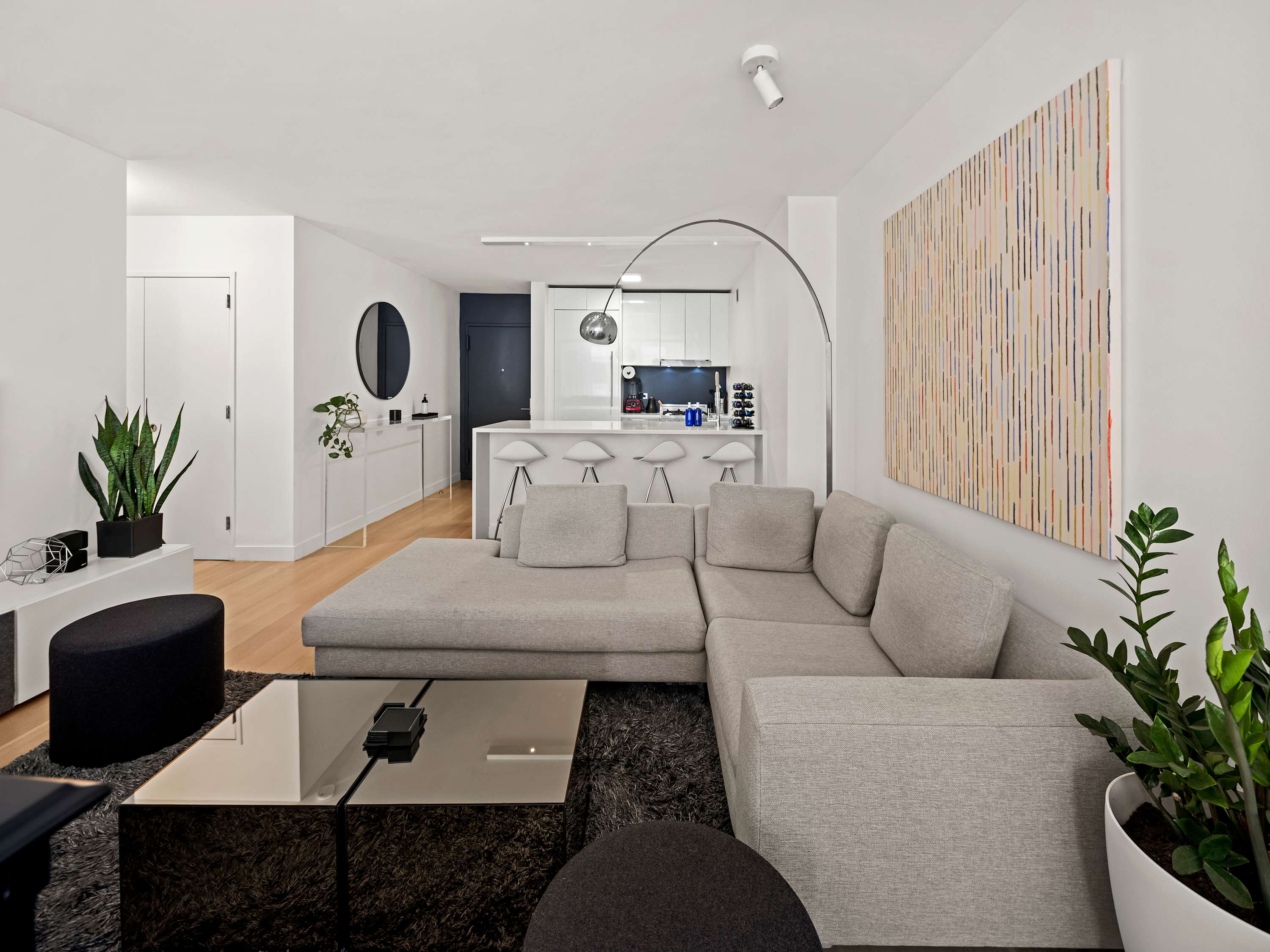 Starrett Place | Hell's Kitchen | Luxe Residence w/ Grand Piano photo 5