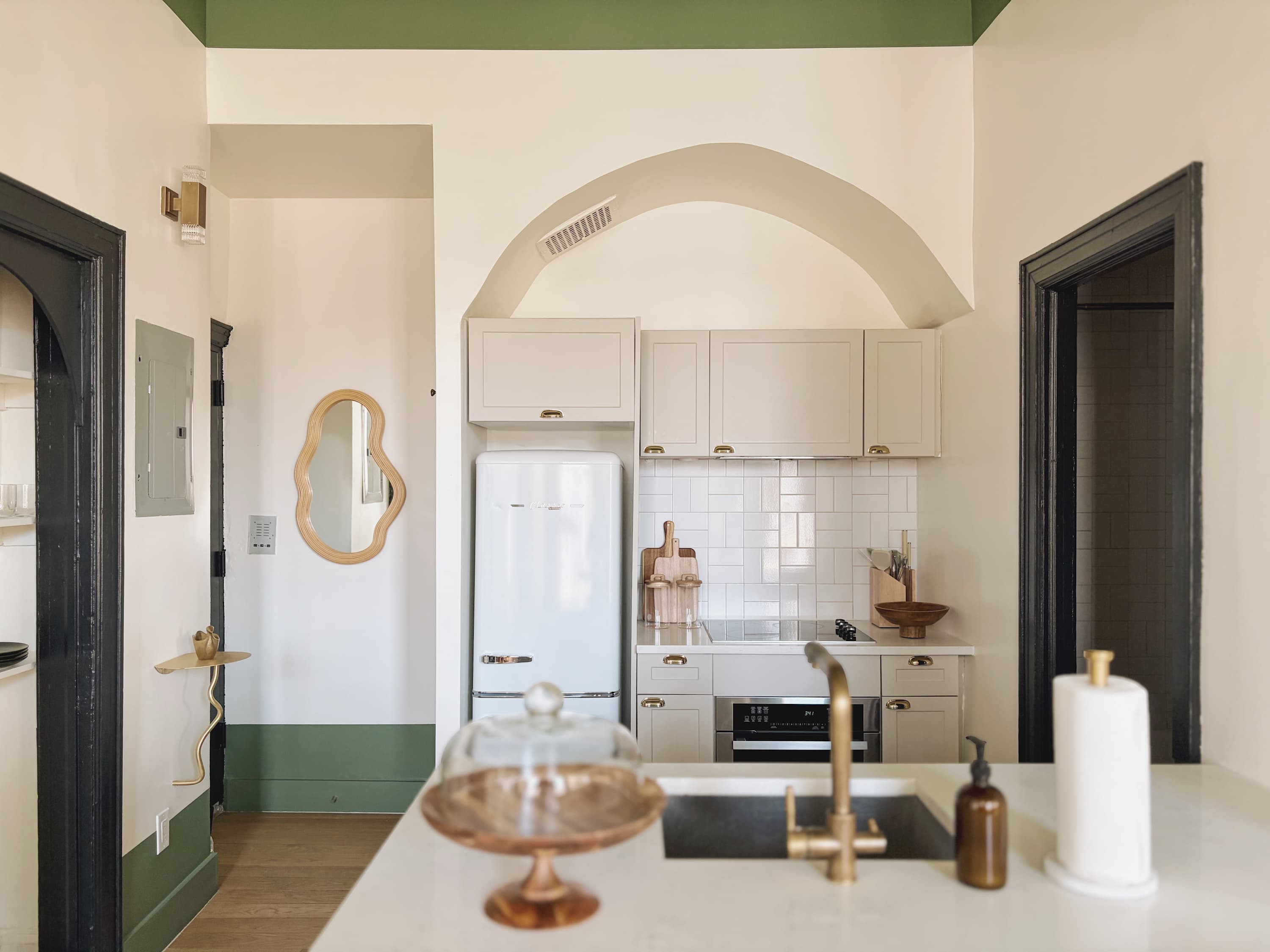 Henry House IV | Brooklyn Heights | Roomy Apartment photo 6