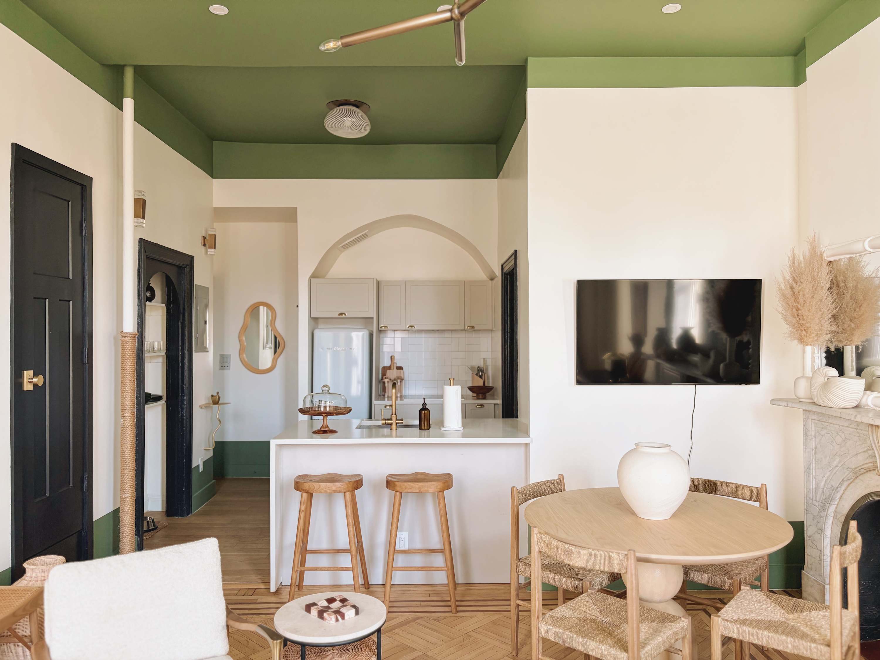 Henry House IV | Brooklyn Heights | Roomy Apartment photo 7