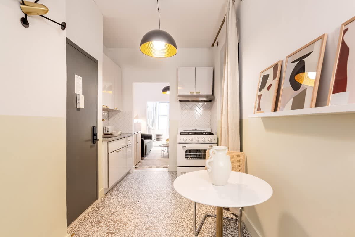 Spring House IX | Nolita | Designer Apartment photo 5