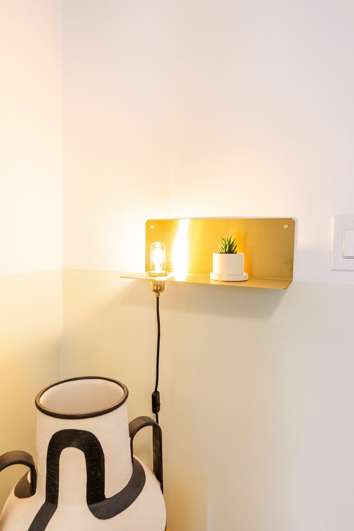 Spring House IX | Nolita | Designer Apartment photo 9