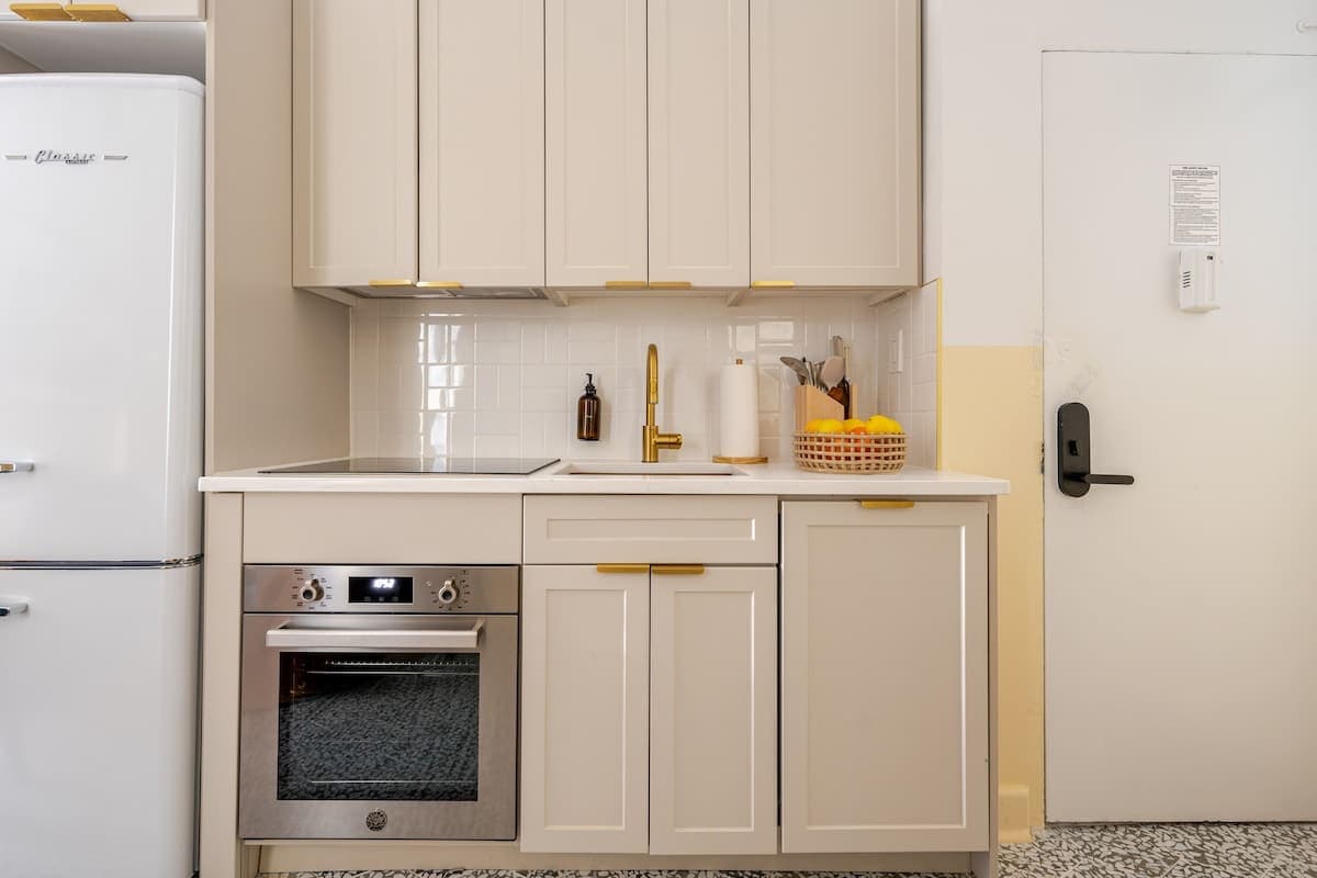 Spring House X | Nolita | Designer Apartment photo 11