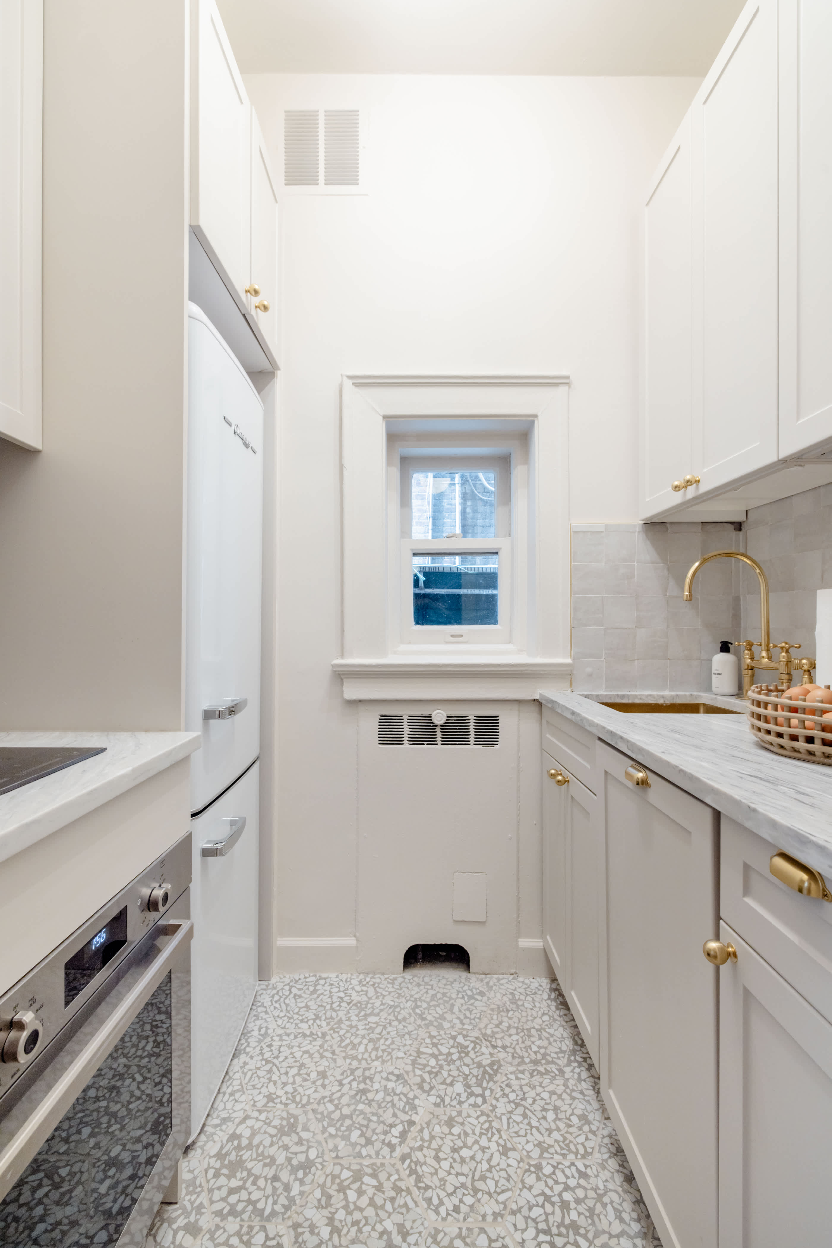 Bliss House Deluxe I | Upper East Side | Deluxe Studio photo 8
