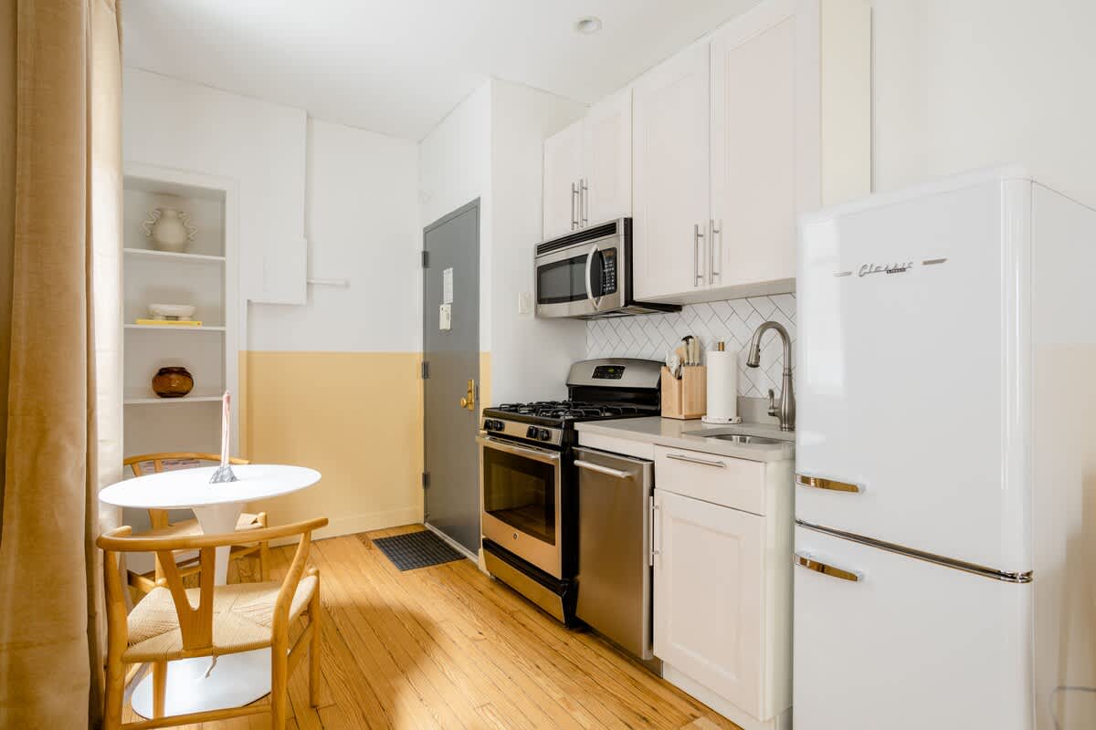 Spring House XV | Nolita | Designer Apartment photo 11