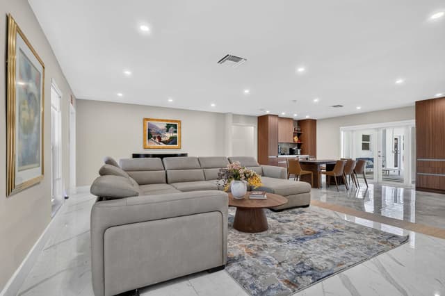Image of Living space #1