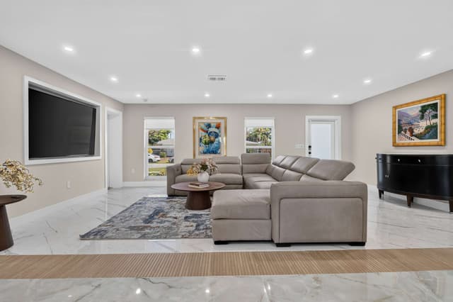 Image of Living space #9