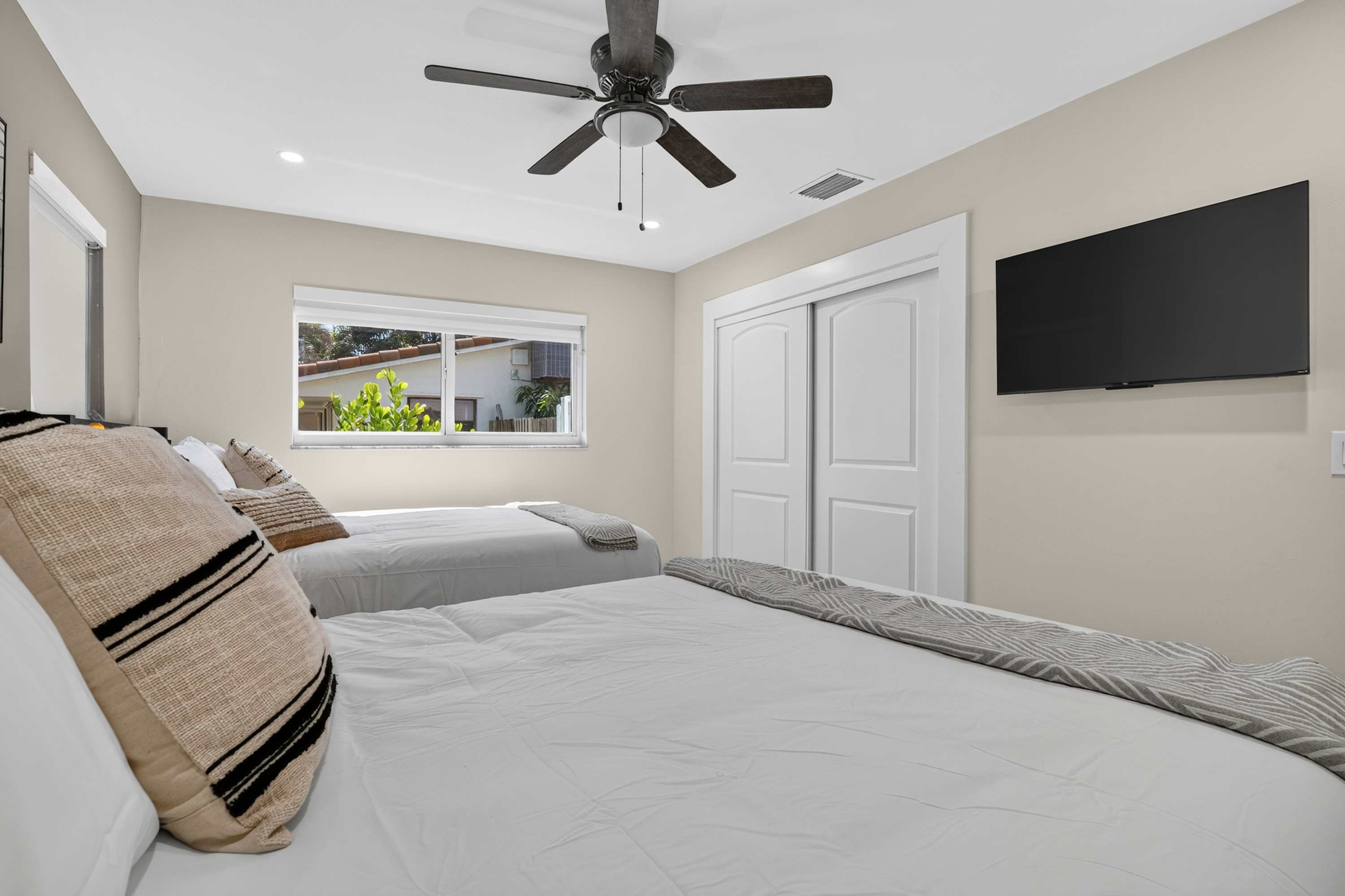 Aurelia Palms | Hollywood Hills | Luxe Home with Private Pool Oasis photo 44