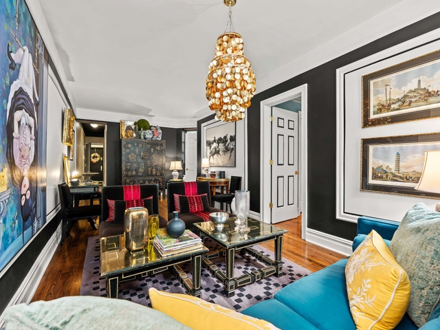 Image of Living space #2