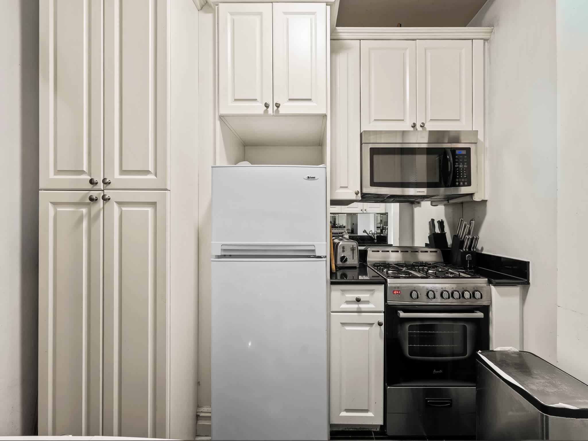 Manhattan Muse | Manhattan Valley | Designer Apartment Near Central Park photo 9