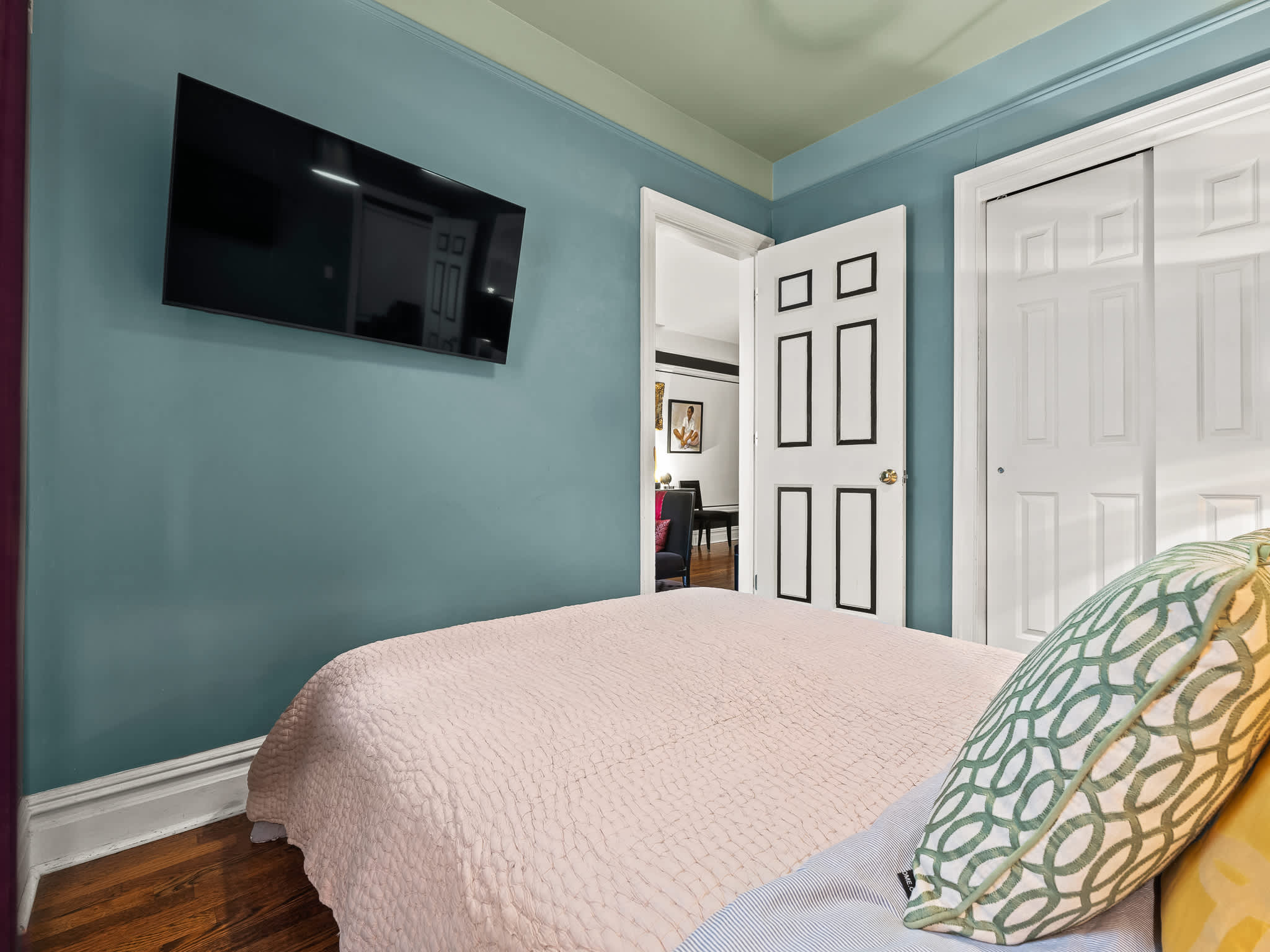 Manhattan Muse | Manhattan Valley | Designer Apartment Near Central Park photo 10