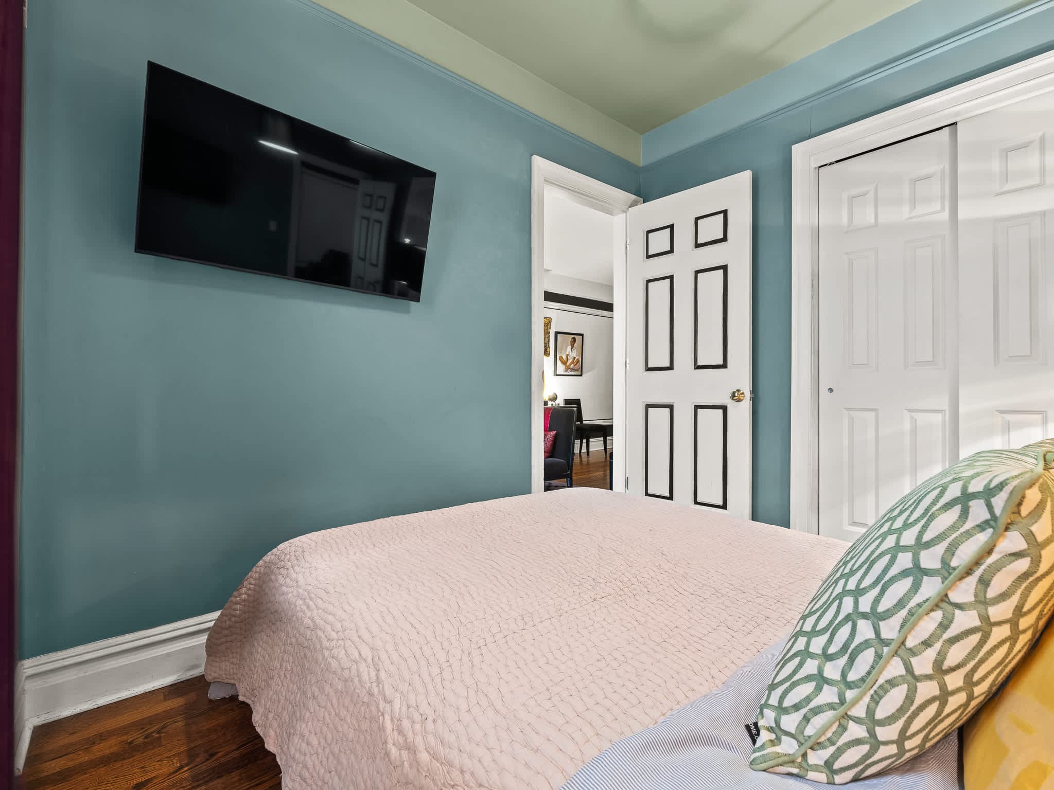 Manhattan Muse | Manhattan Valley | Designer Apartment Near Central Park photo 10