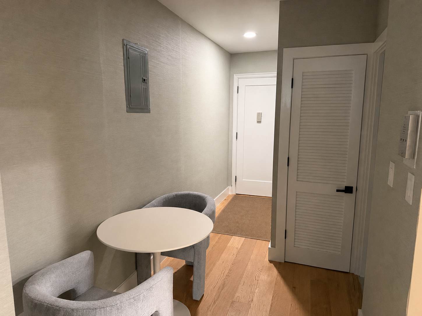 Montwell Place | Upper East Side | Modern Residence photo 3