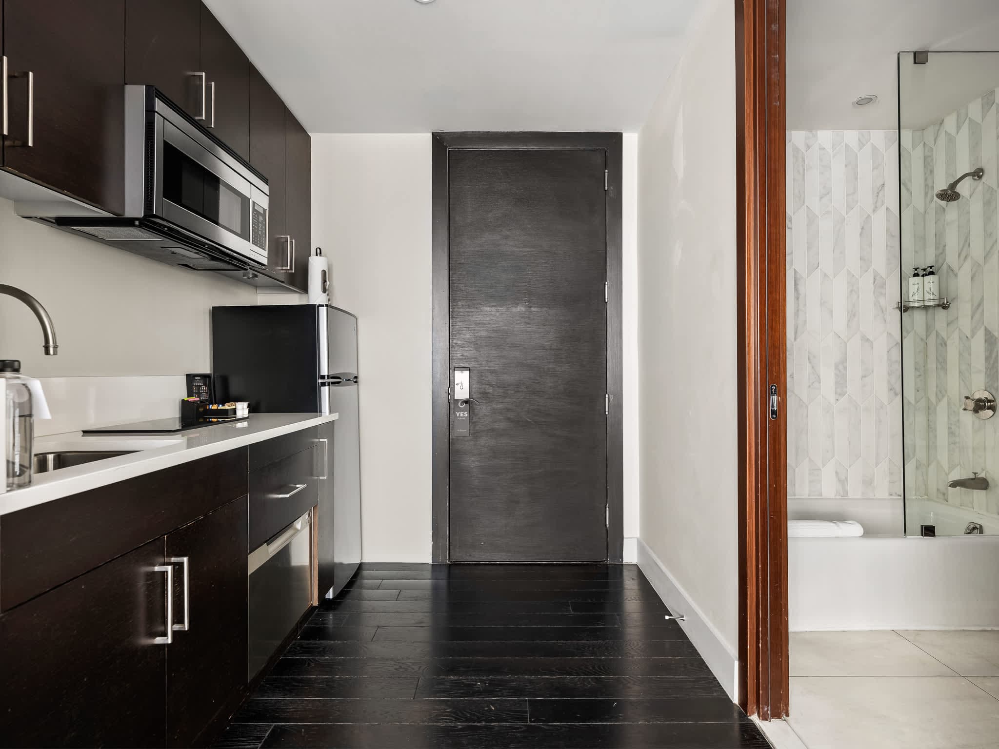 Marmara Place 1002 | Kips Bay | Studio with Pool & Gym photo 12
