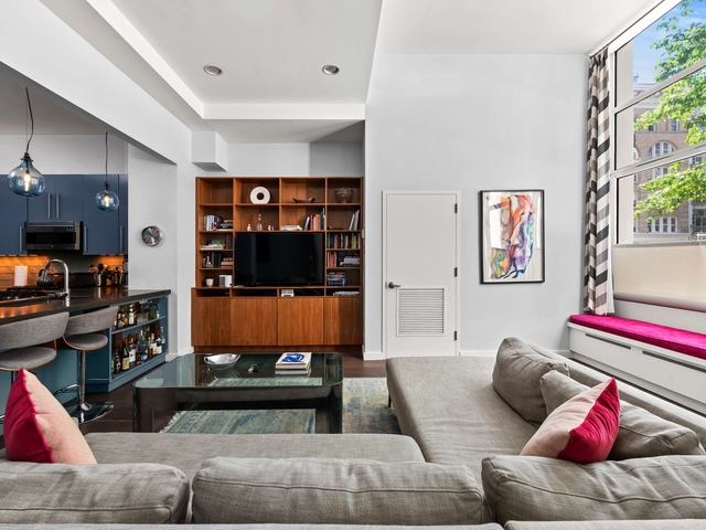 Image of Living space #3