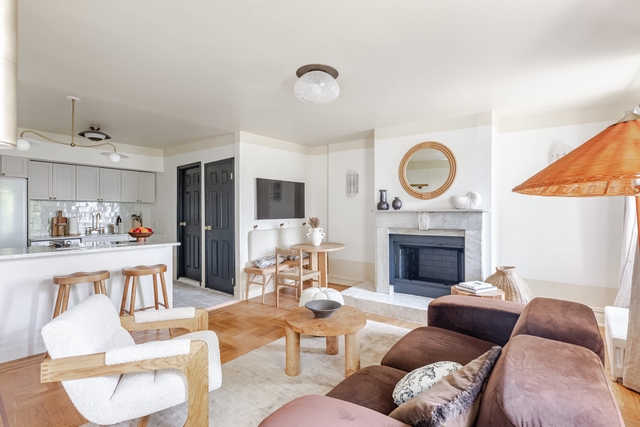 Image of Living space #2