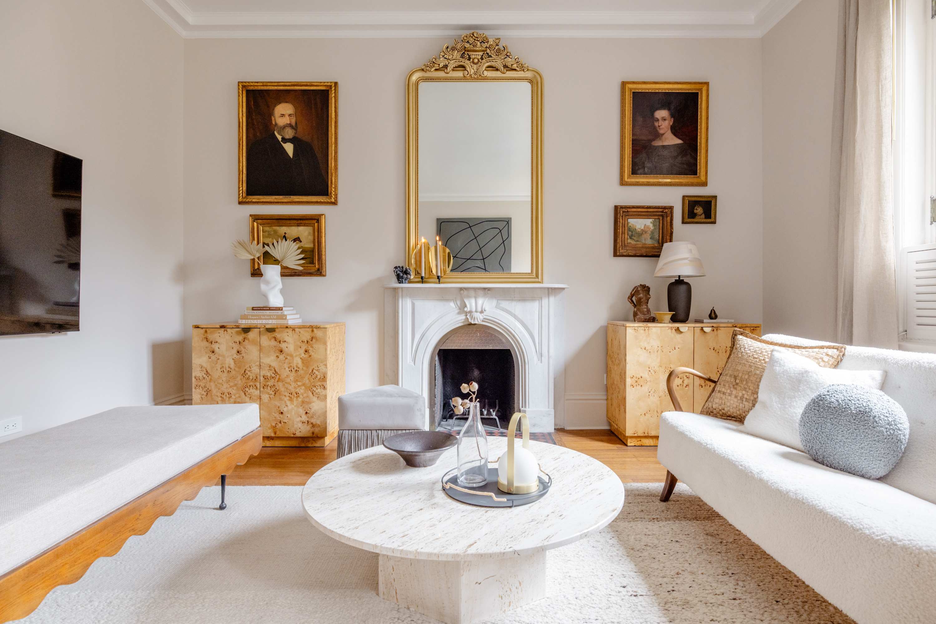 Bliss House Grand IV | Upper East Side | Elegant Apartment photo 2