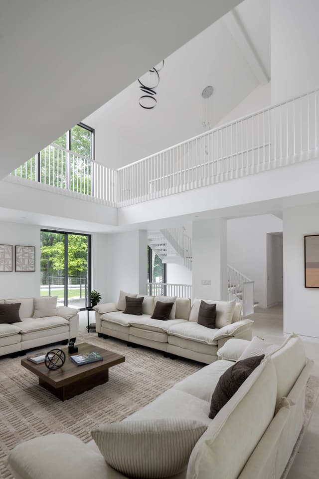 Image of Living space #2