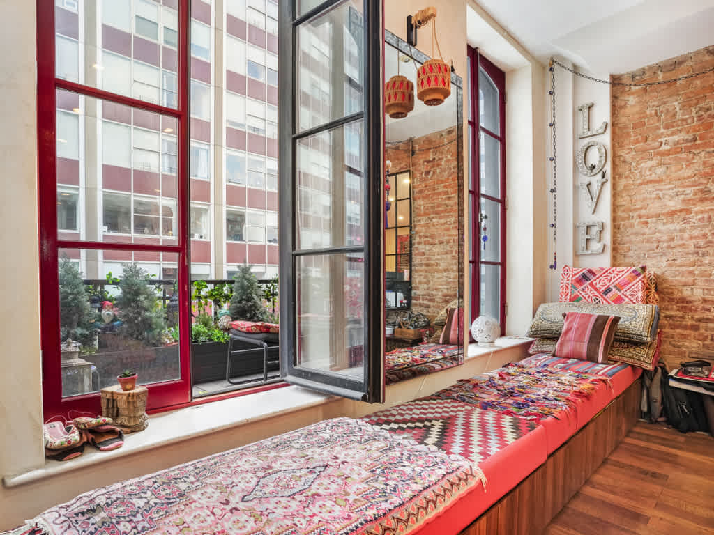 Murray Place | Tribeca | Designer Apartment with Balcony photo 4