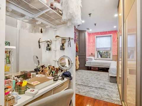 Murray Place | Tribeca | Designer Apartment with Balcony photo 21