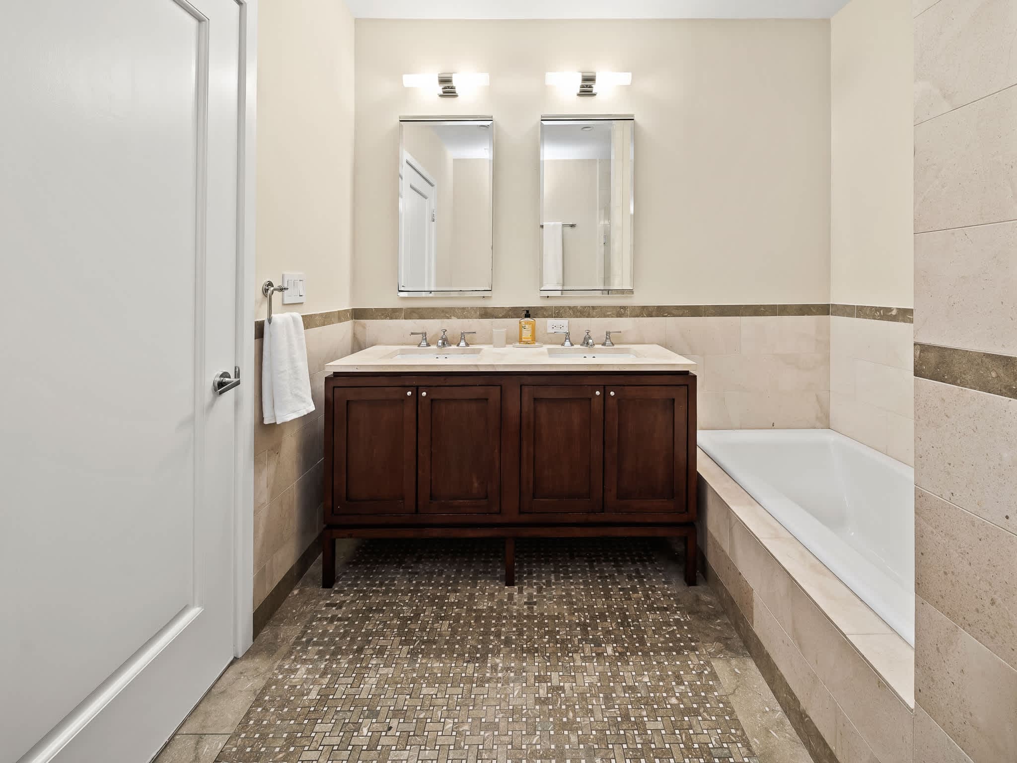 Hanson Place | Fort Greene | Condo with City Views & Shared Amenities photo 24