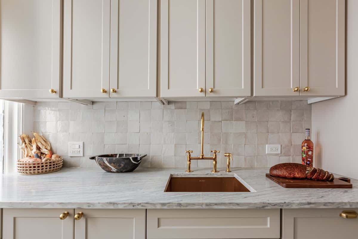 Bliss House Deluxe V | Upper East Side | Modern Apartment photo 8