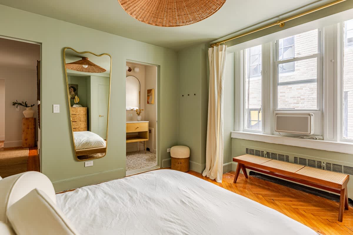 Bliss House Deluxe V | Upper East Side | Modern Apartment photo 13