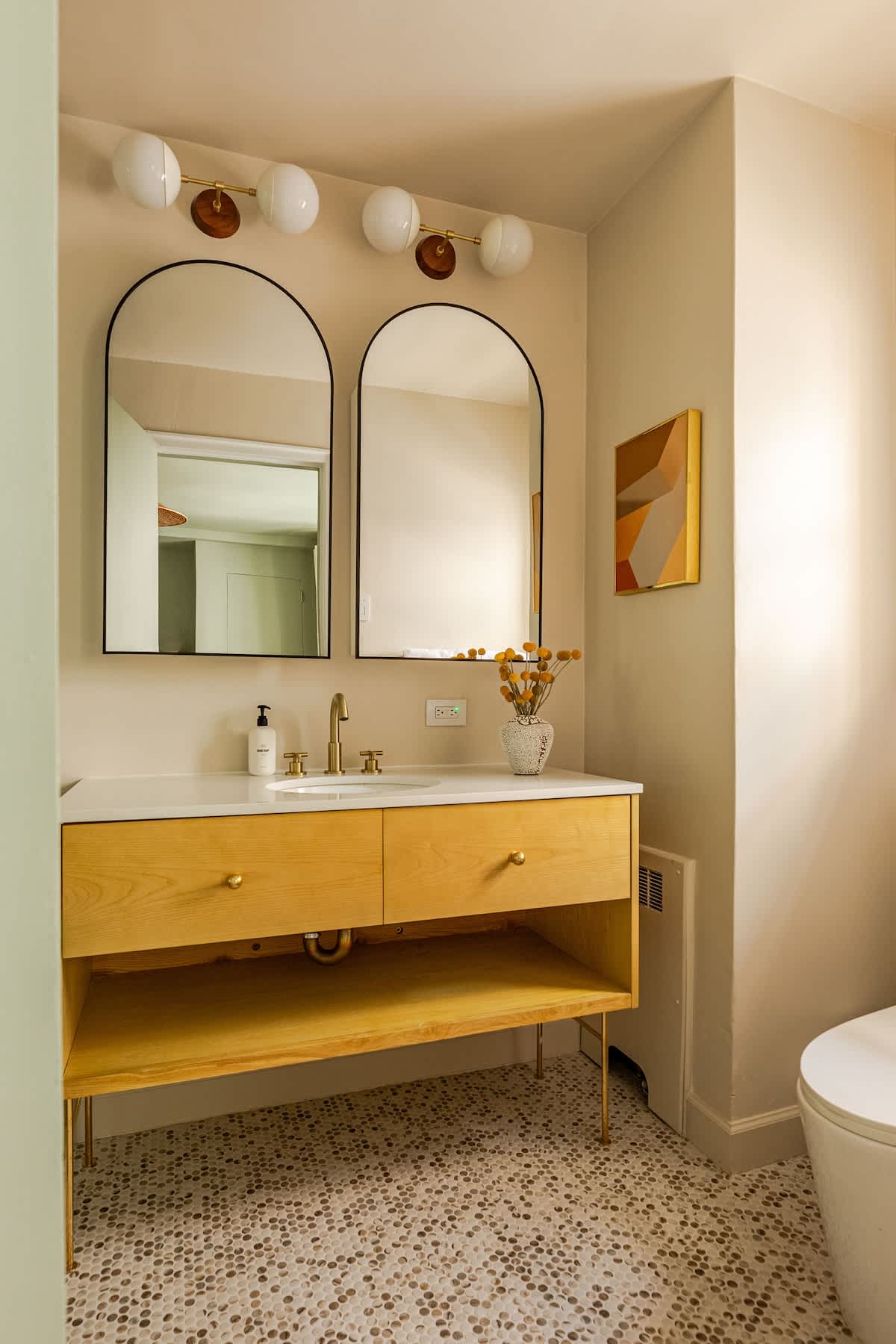 Bliss House Deluxe V | Upper East Side | Modern Apartment photo 21