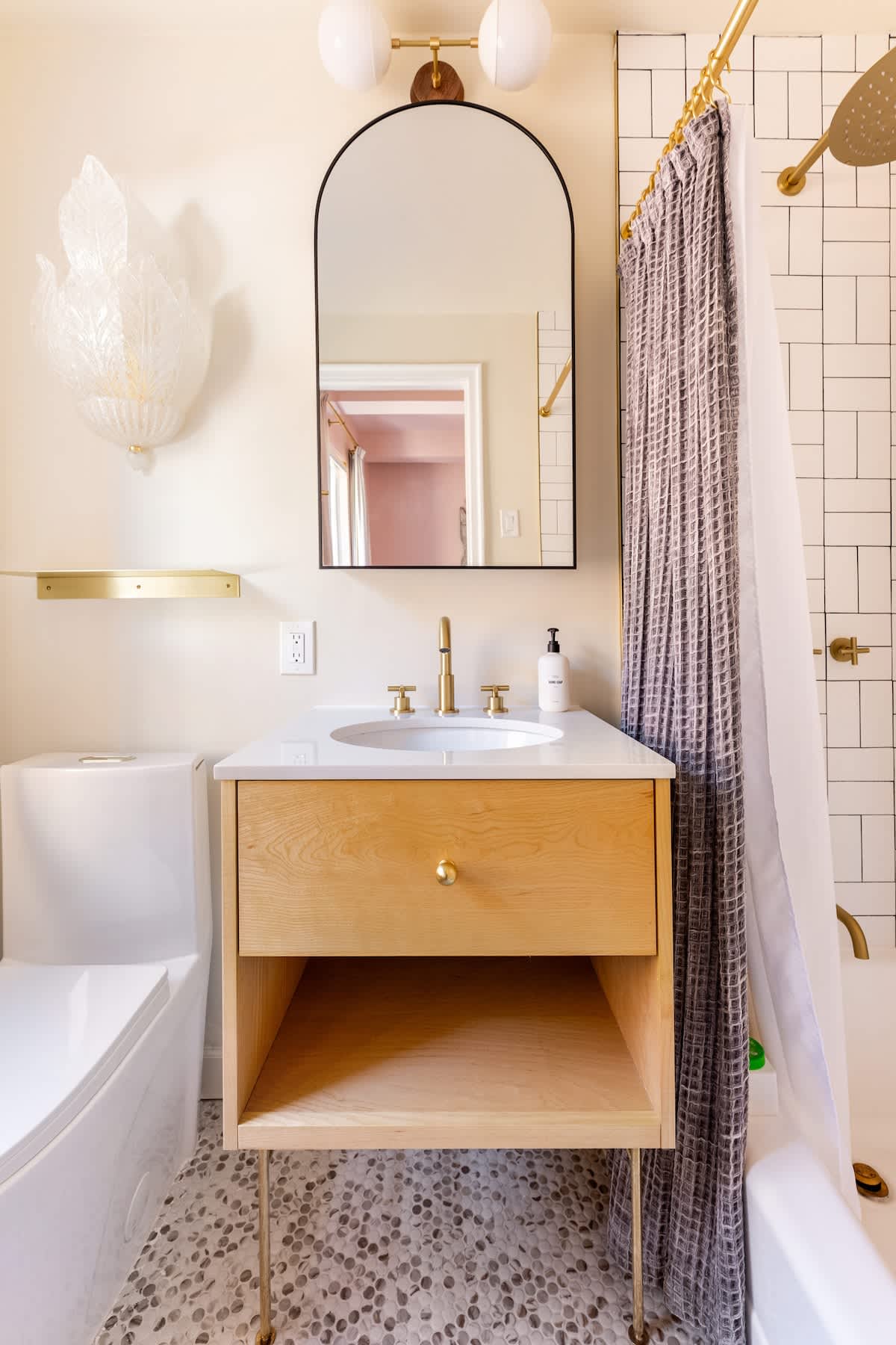 Bliss House Premier | Upper East Side | Stylish Apartment photo 19