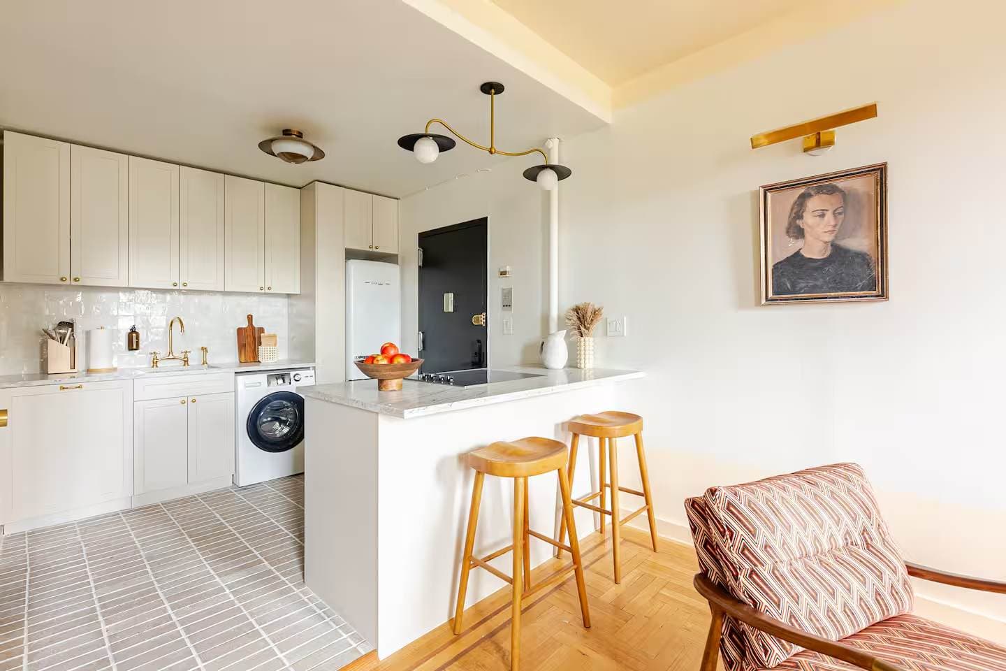 Henry House VII | Brooklyn Heights | Roomy Apartment photo 10