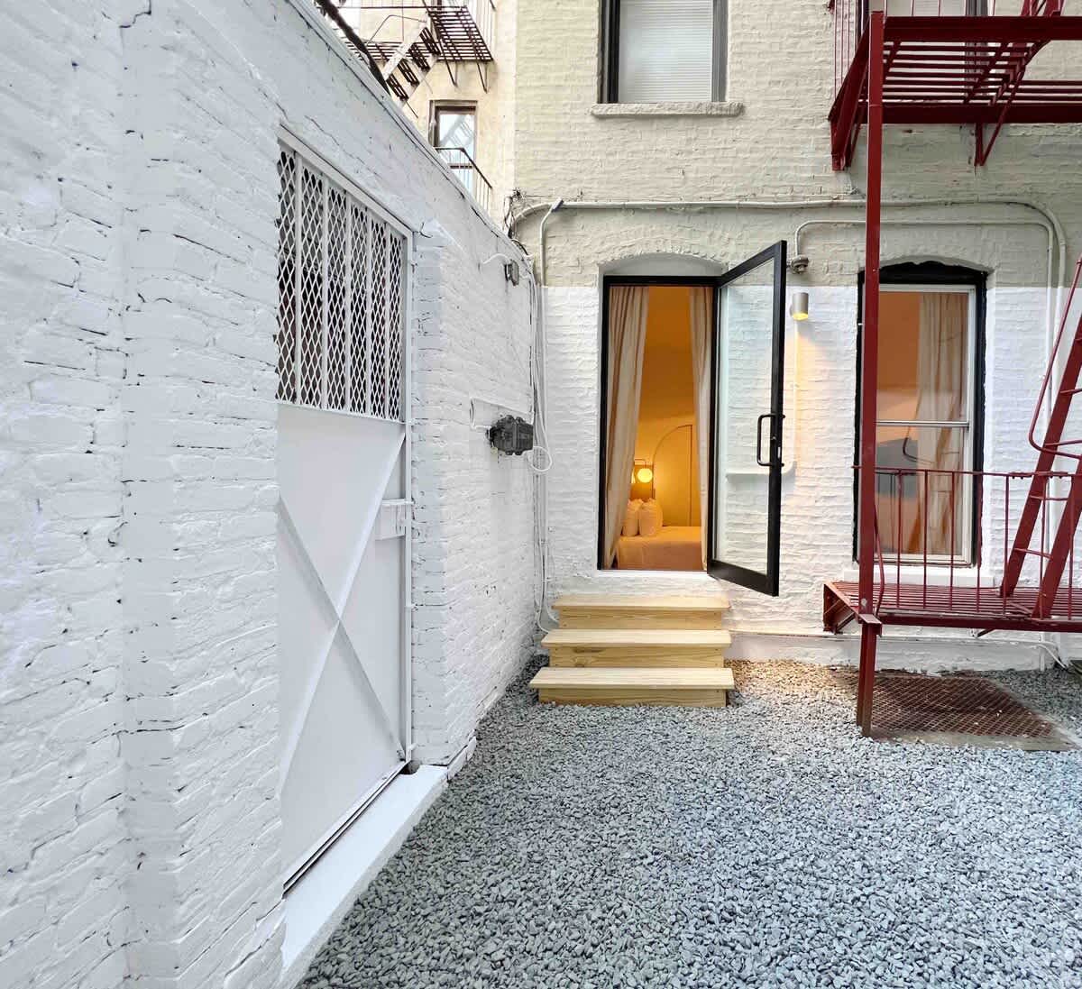 Spring House II | Nolita | Cozy Apartment w/ Private Garden photo 31