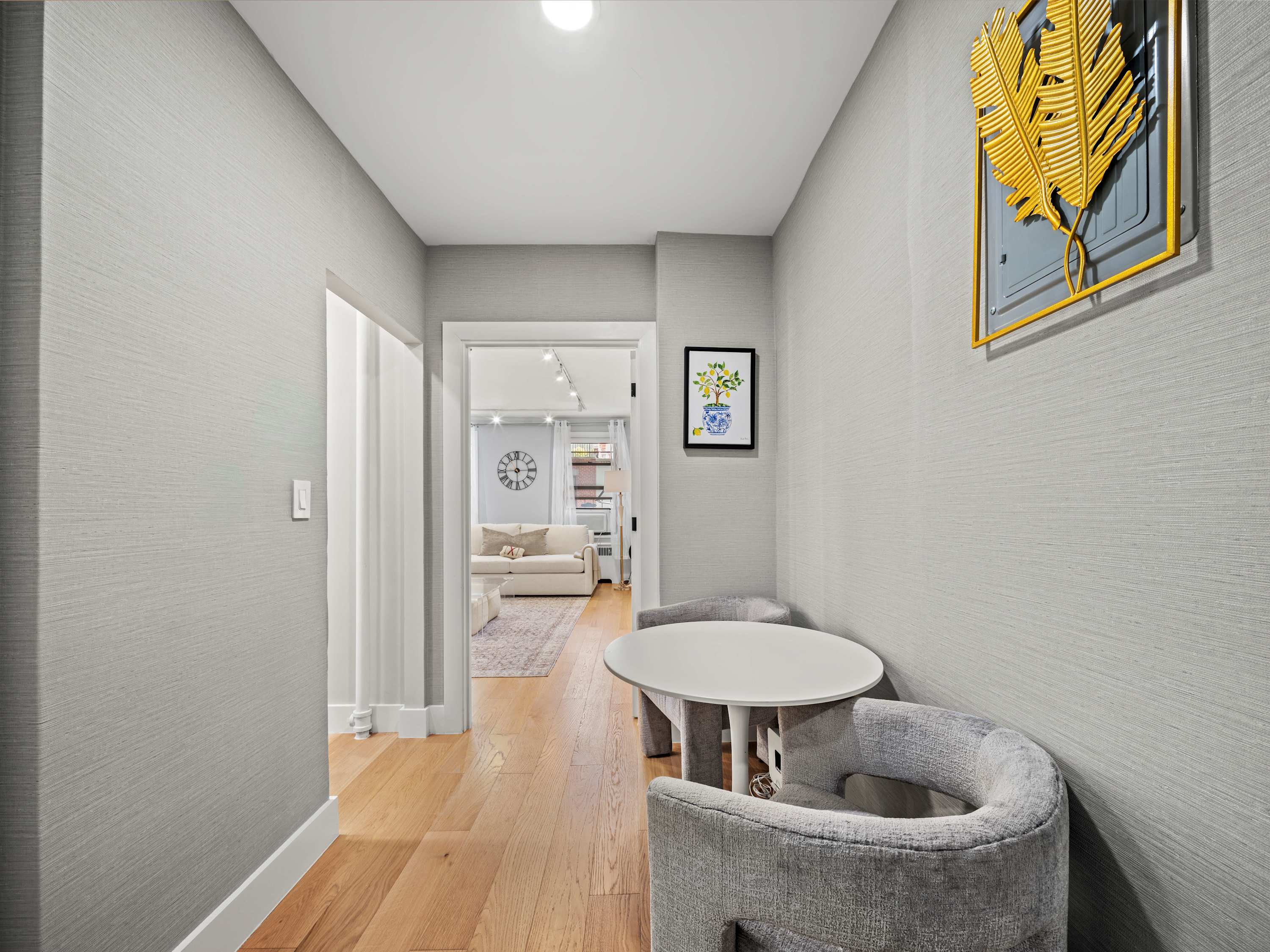 Montwell Place | Upper East Side | Modern Residence photo 6