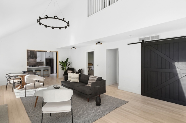 Image of Living space #2