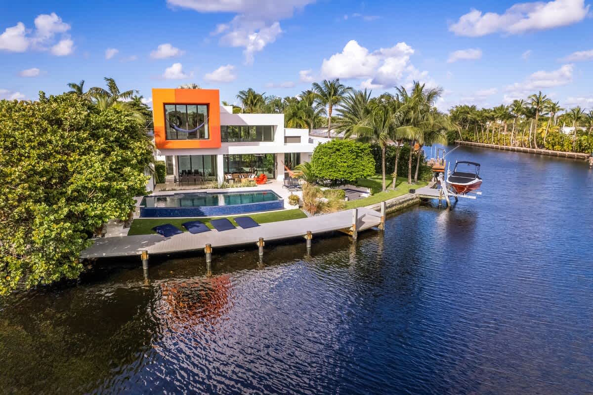 Wilton Point | Wilton Manors | Waterfront Estate w/Private Pool main photo