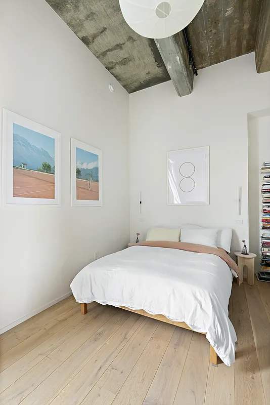 Imlay Loft | Red Hook | Designer Loft with Office & Gym photo 12
