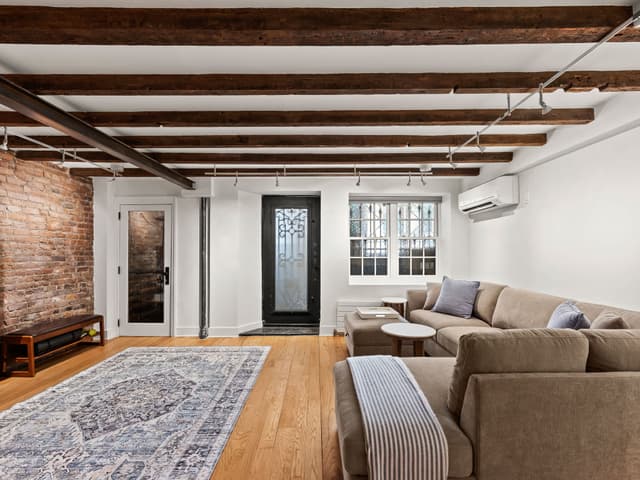 Image of Living space #3